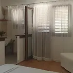 Pansion Jure Matijevic krevet i doručak Sveta Nedelja (Hvar)