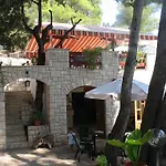 krevet i doručak Pansion Jure Matijevic 3*