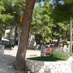 Pansion Jure Matijevic 3* Sveta Nedelja (Hvar)