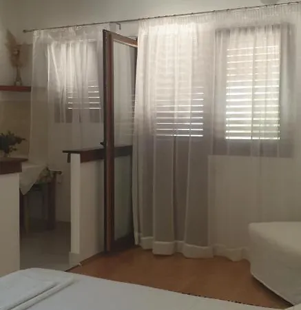 Pansion Jure Matijevic فندق مبيت وإفطار سفيتا نيدلجا